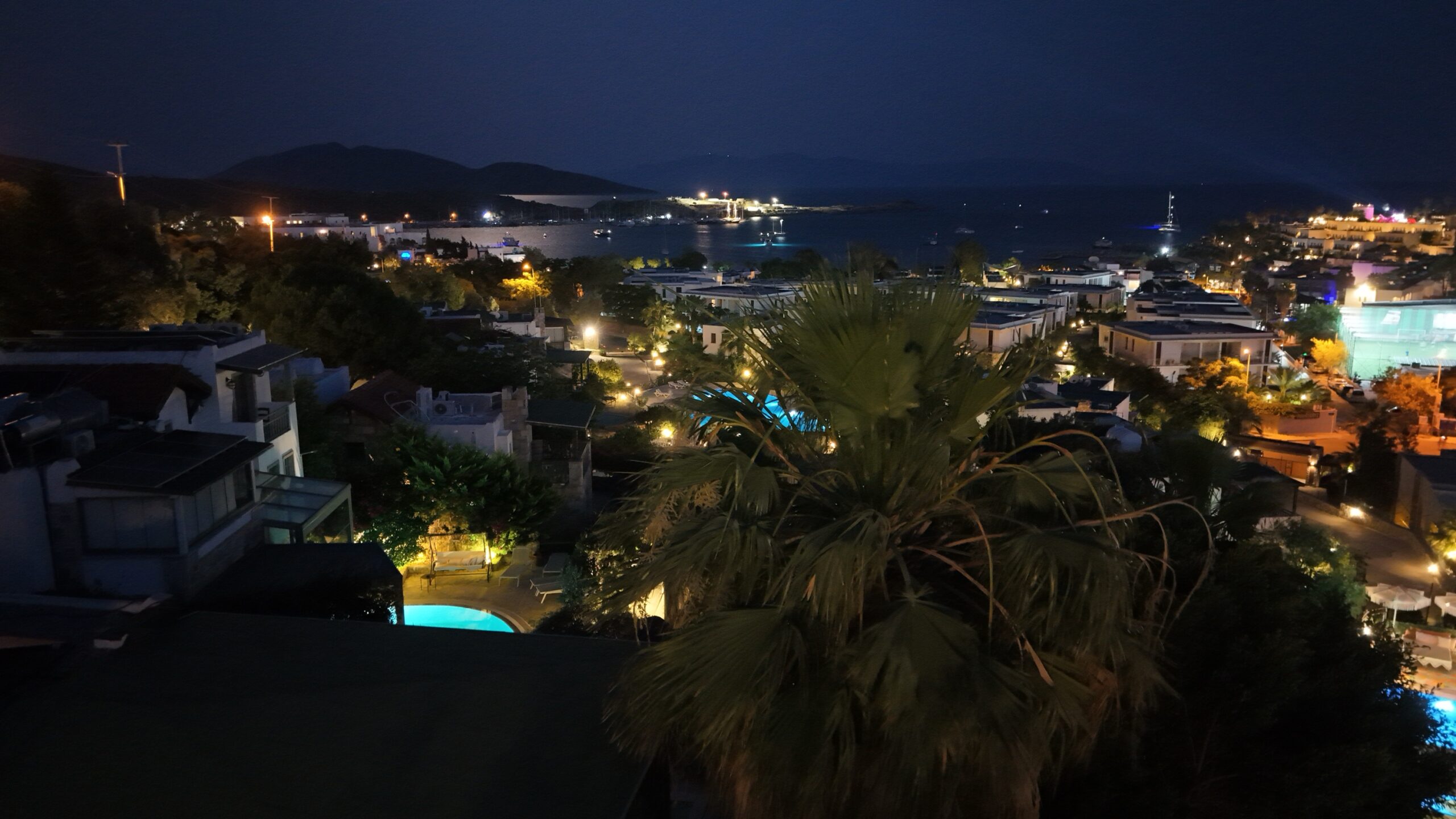 Bodrum Bitez Deniz Manzaralı Satılık 160 m2 Flat 2 + 1 Daire